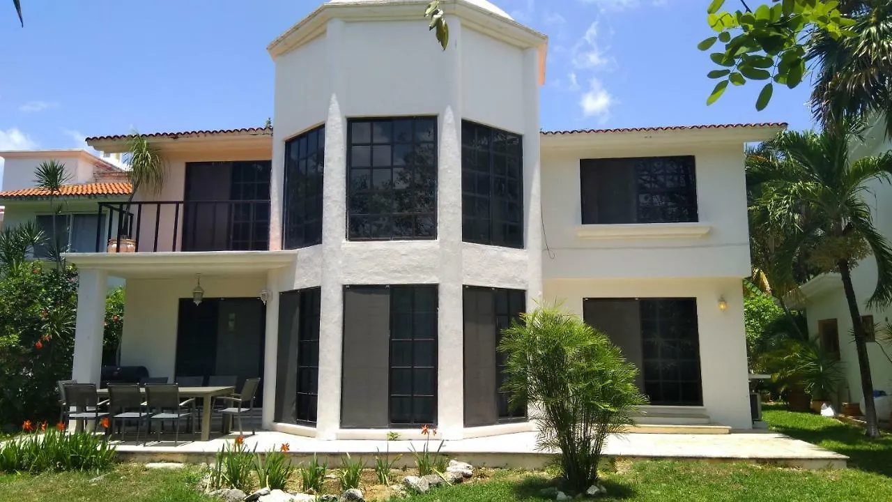 Гостевой дом Villa Coba Плая-дель-Кармен